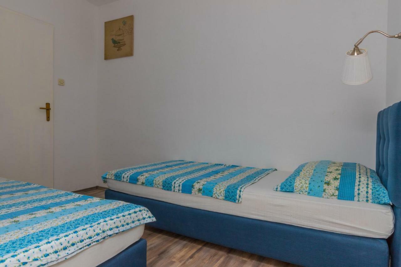 Apartments Maris Crikvenica Kültér fotó